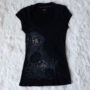 Black top with design